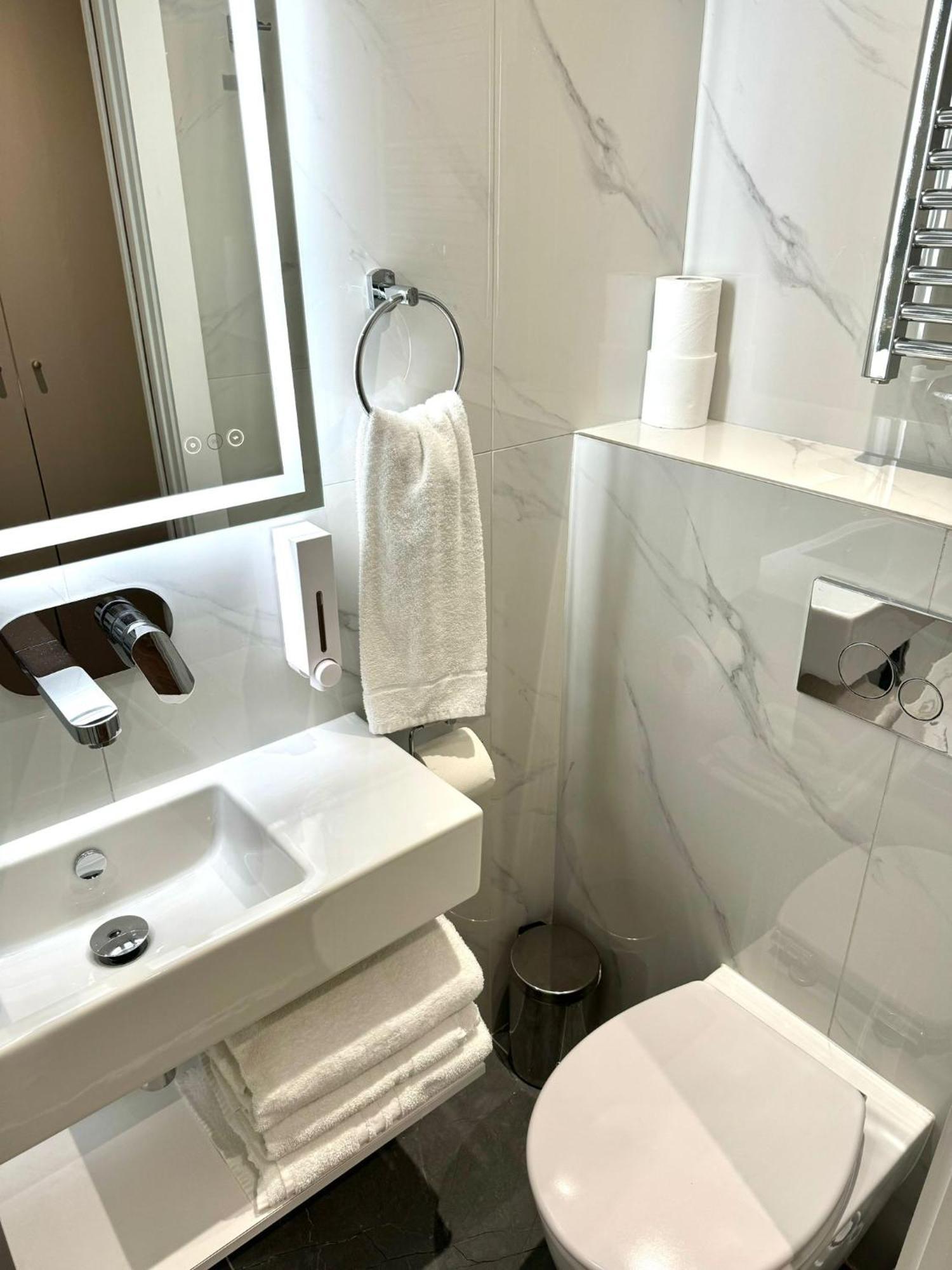 Nox Richmond Apart otel Richmond  Dış mekan fotoğraf
